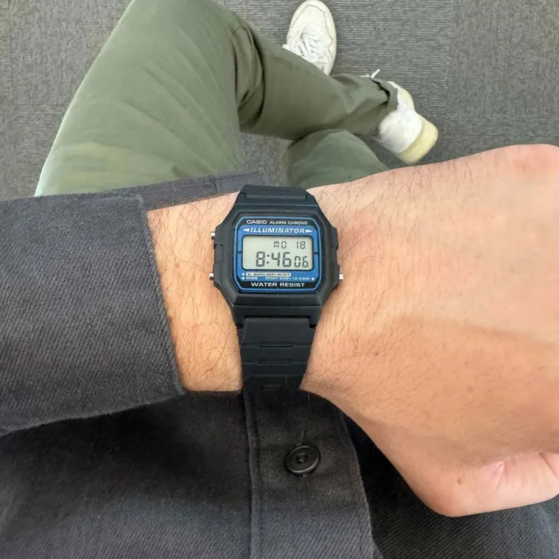 Casio Vintage F-105W-1AWYEF - orola