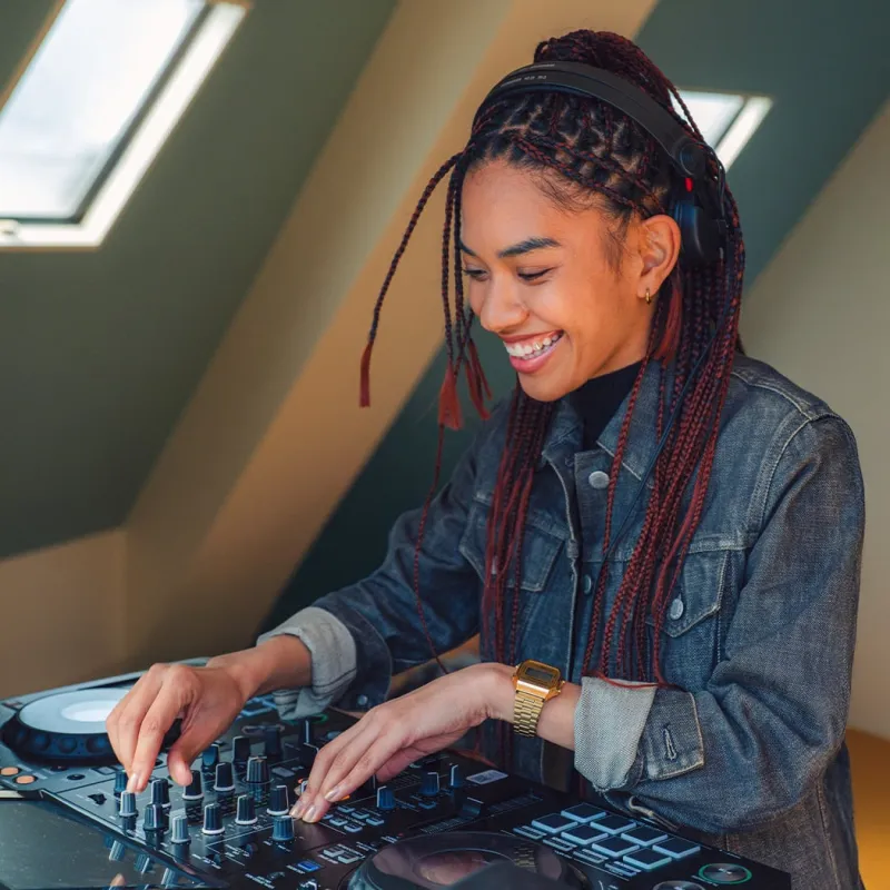 Casio Iconic A168WG-9EF - orola