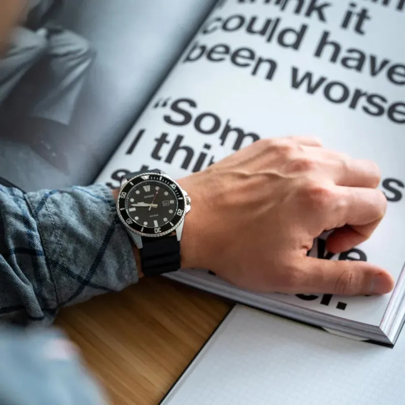 Casio Duro MDV-107-1A1VEF - orola